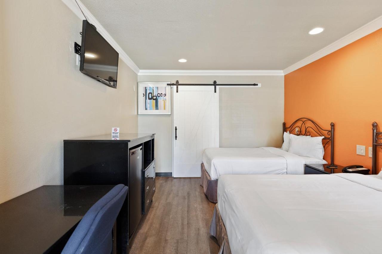 Le Blanc Inn & Suites Ел-Монте Екстер'єр фото
